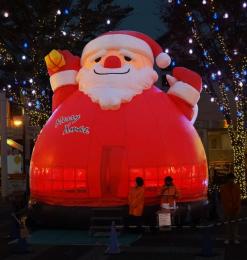 サンタライトアップフワフワ